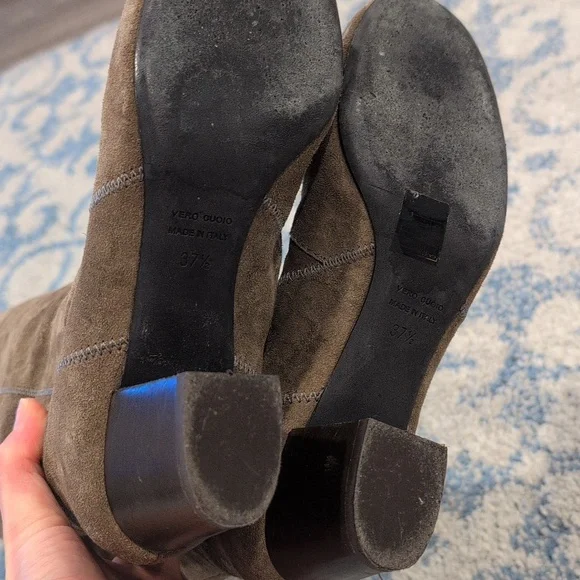 Vero Cuoio Textured Brown Heeled Boots - Picture 7 of 10